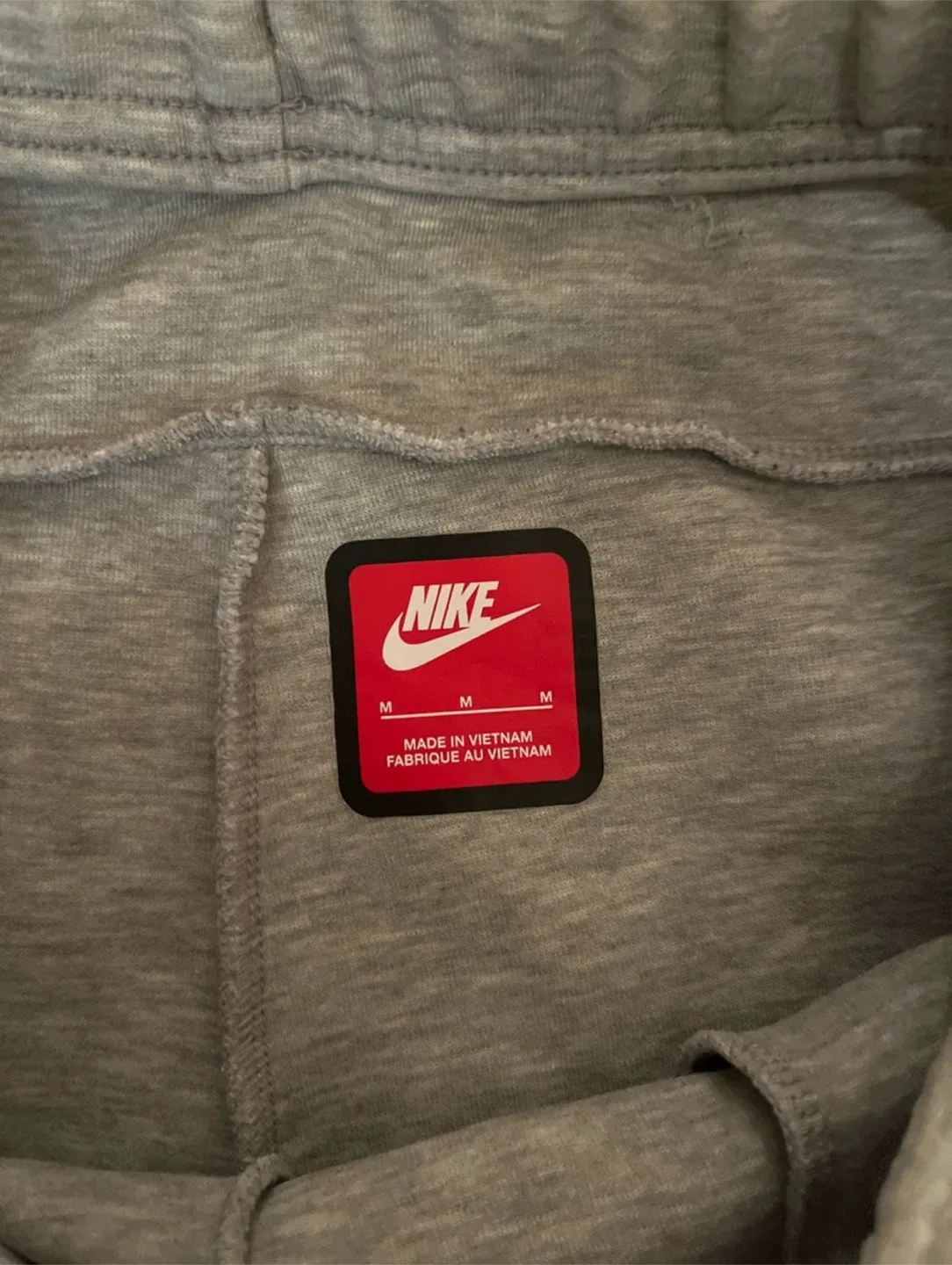 Nike Tech Fleeces image indicator(4)