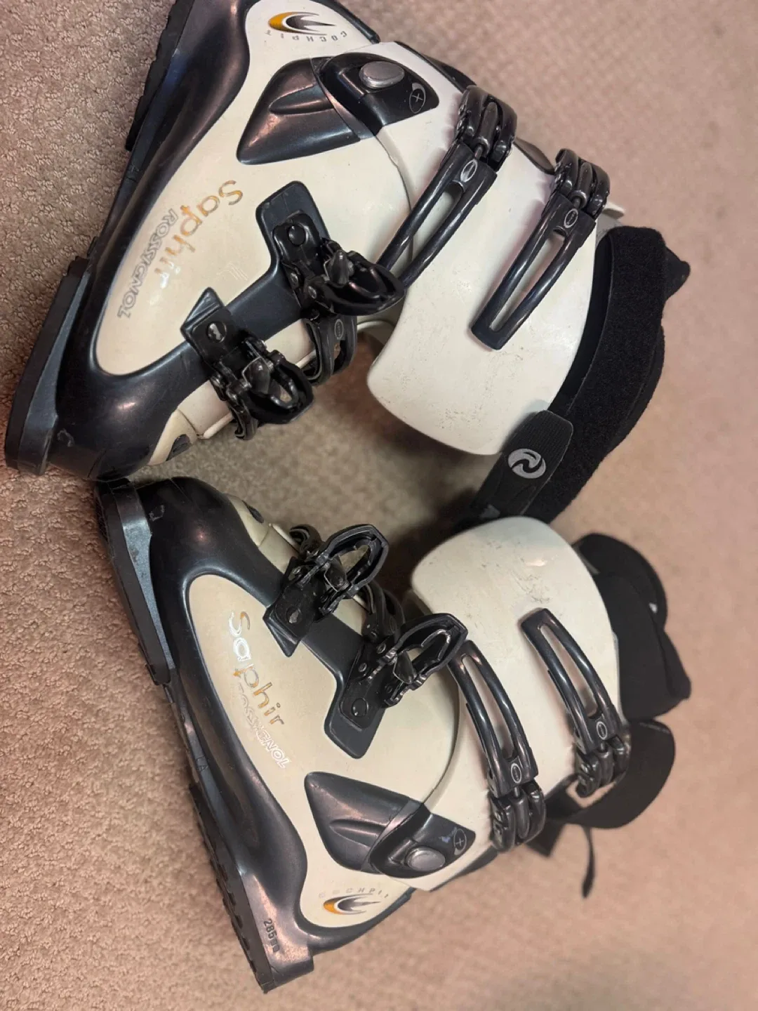 Rossignol CUT 10.5 Skis, Poles & Saphir Ski Boots image indicator(3)