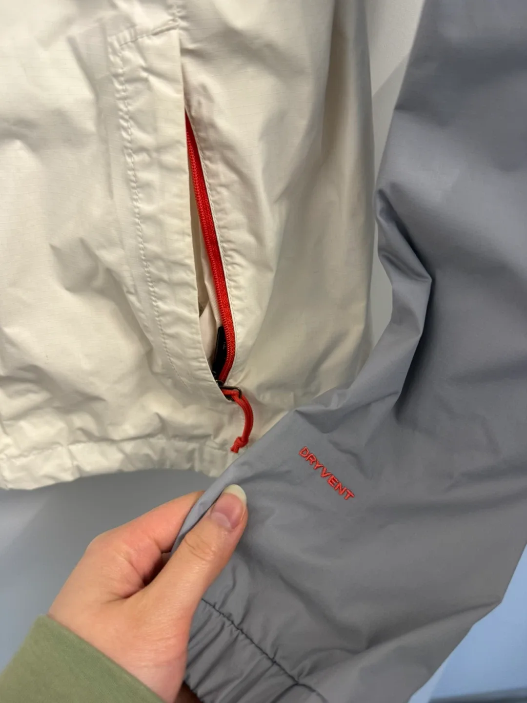 North Face Women's Jacket #cleanout image indicator(2)