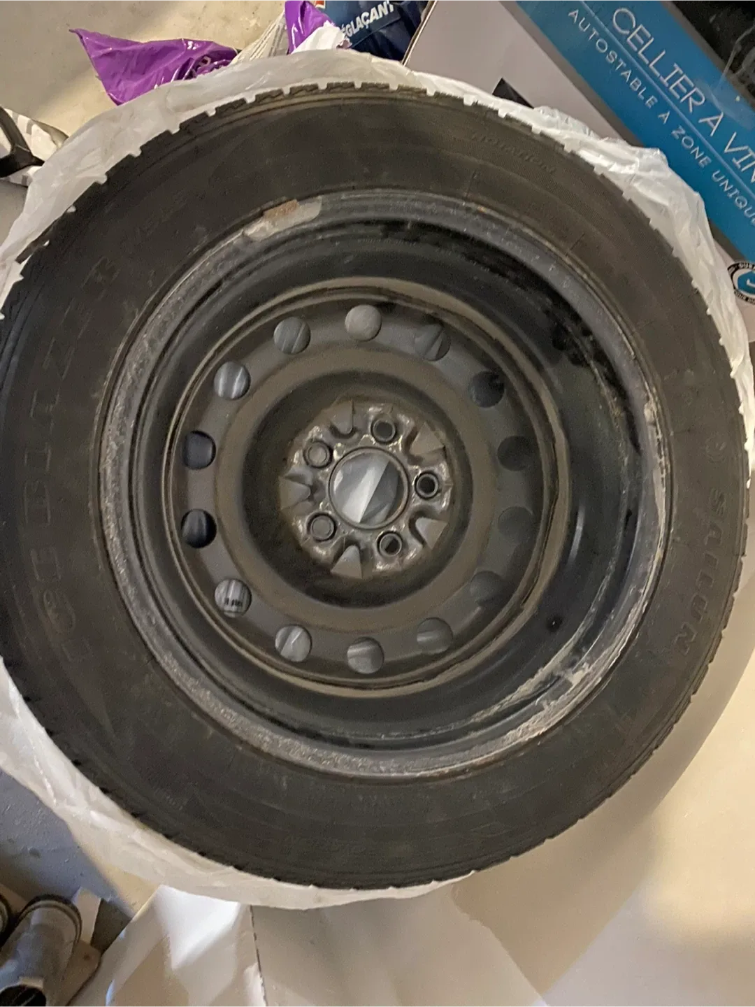 Ice Blazer WLS2 Tire on Steel Rim image indicator(4)