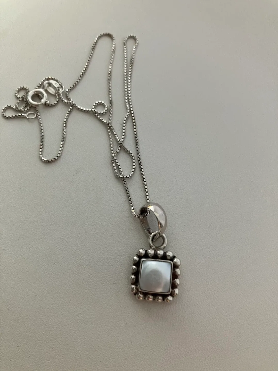 Mother of Pearl 925 Sterling Silver Pendant & Chain 17” image indicator(3)