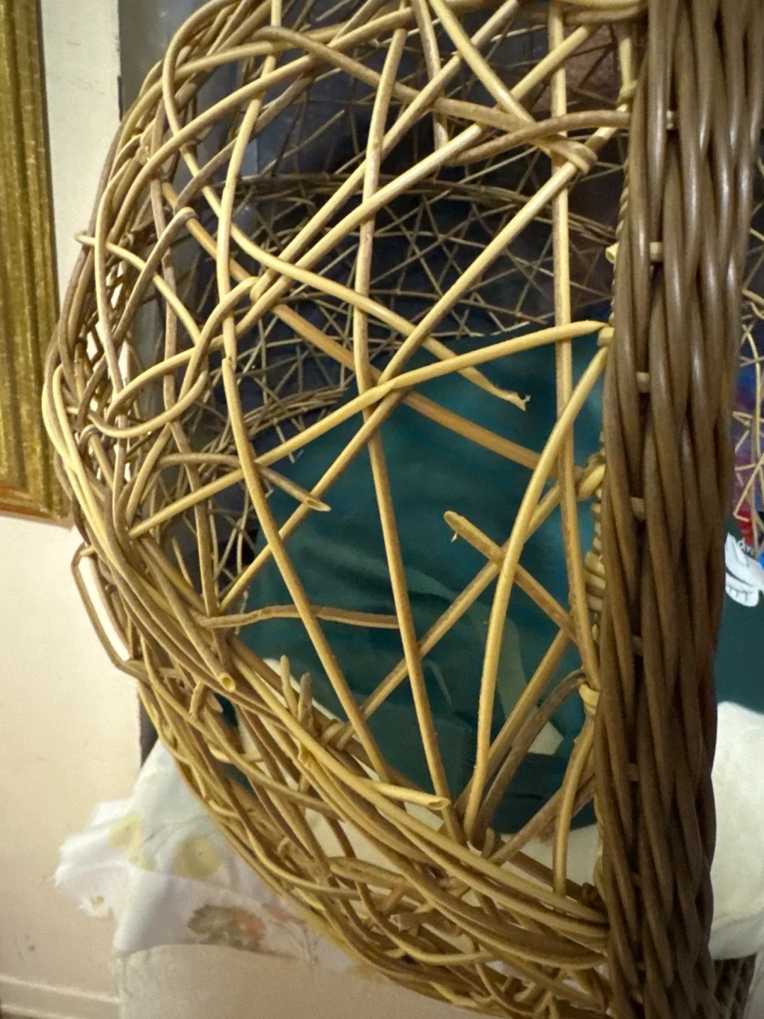 Wicker Pet Bed with Cushion image indicator(2)