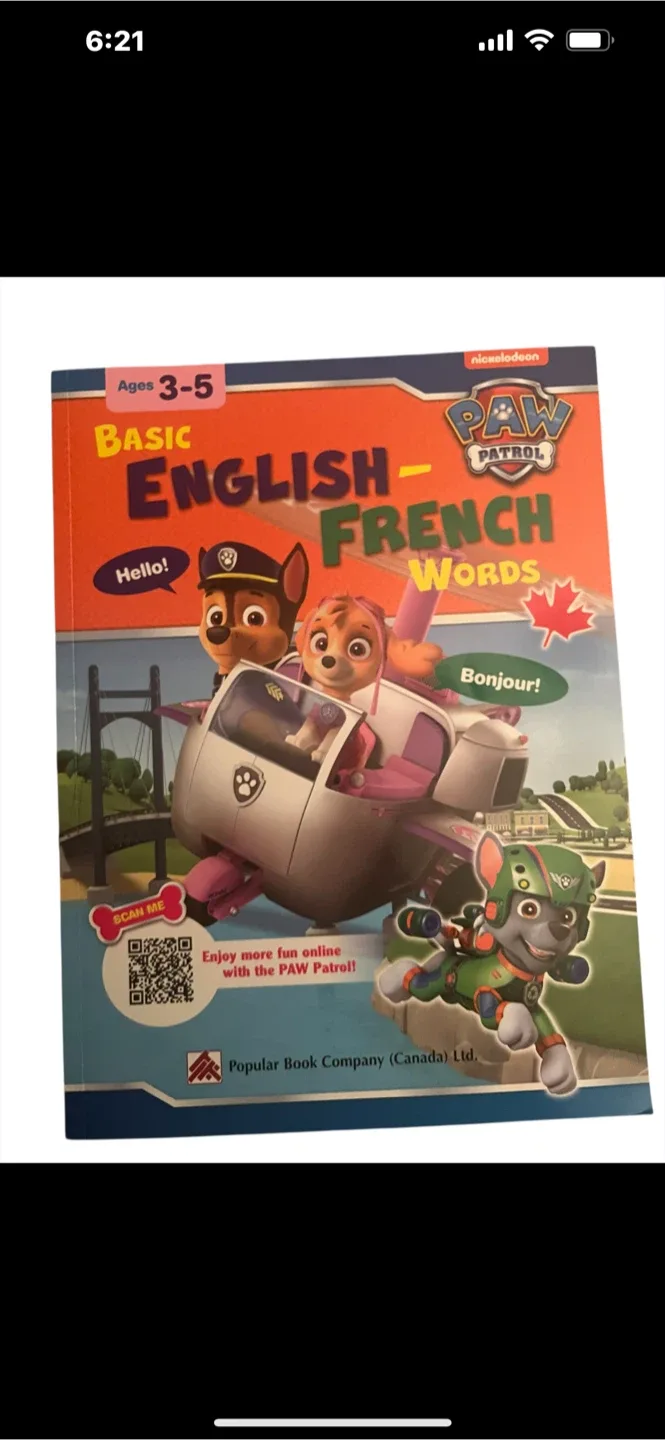 Paw Patrol Basic English-French Words Book