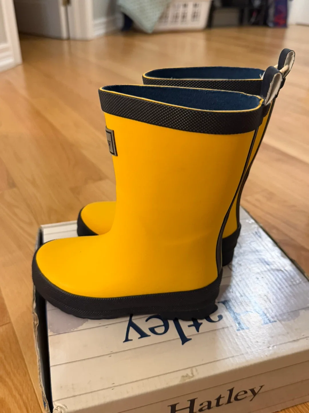 Hatley Yellow Rain Boots, Size 7 image indicator(2)
