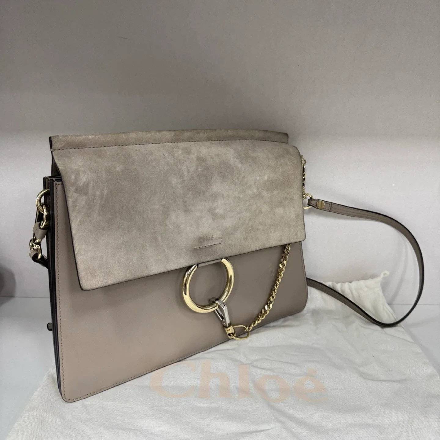 Chloé Faye Shoulder Bag image indicator(2)