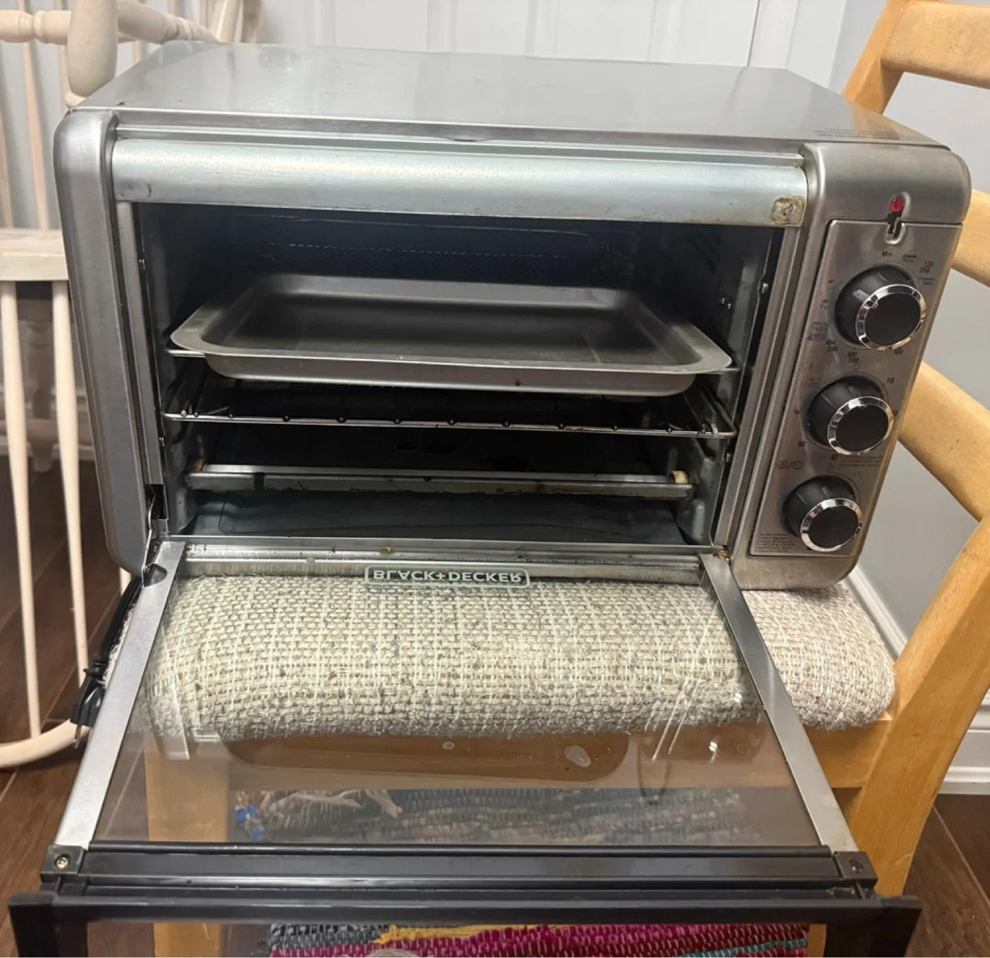 Black+Decker Toaster Oven #Cleanout image indicator(2)