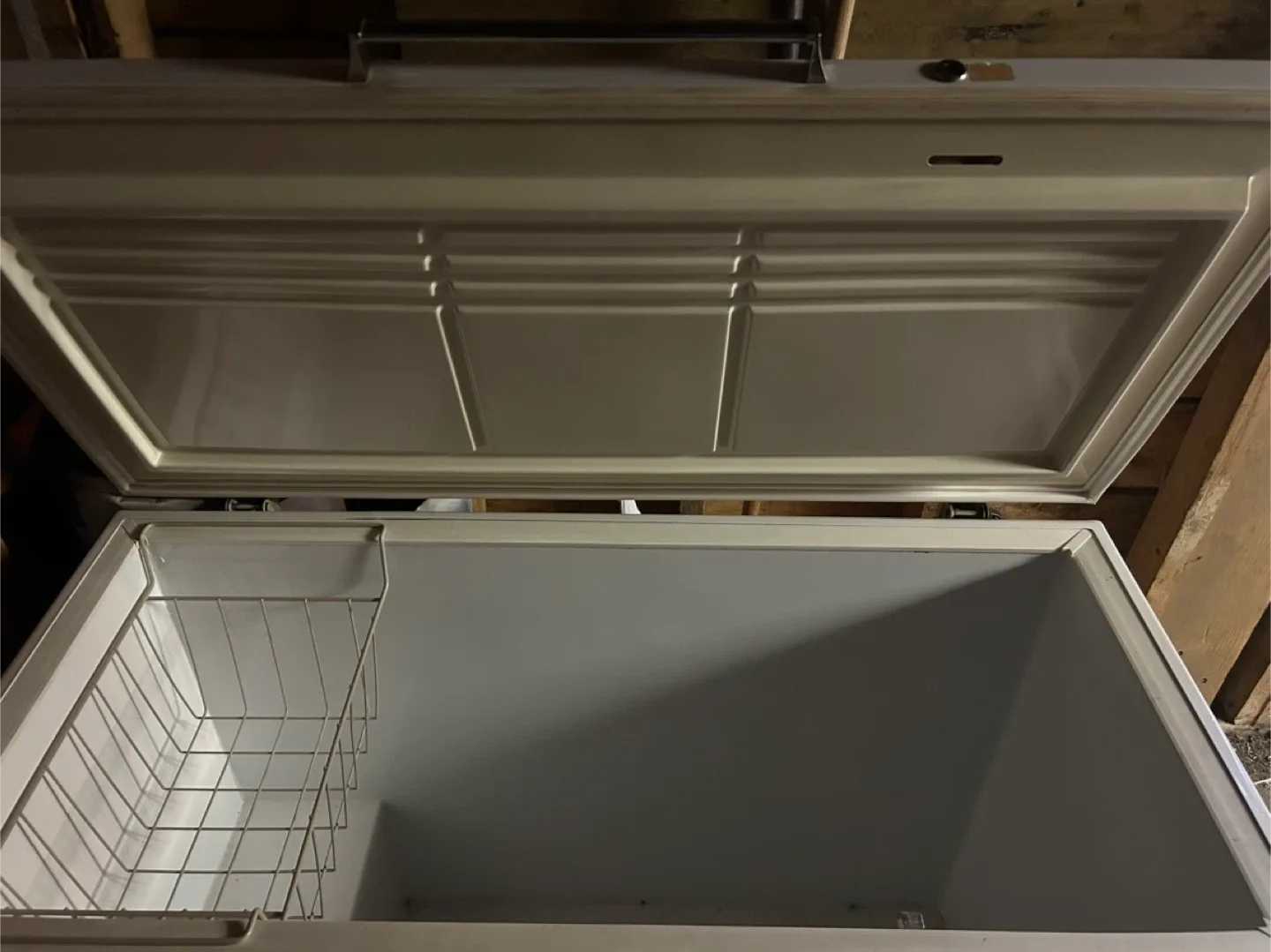 #Cleanout 🥶 Baycrest Chest Freezer 🥶 image indicator(3)