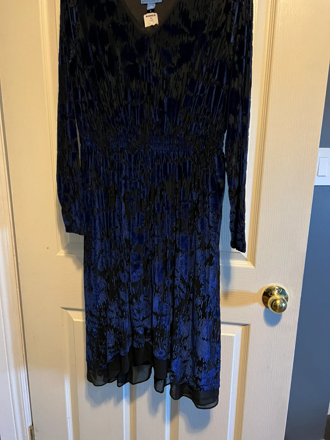 Simply Vera Wang Velvet Dress - photo 2