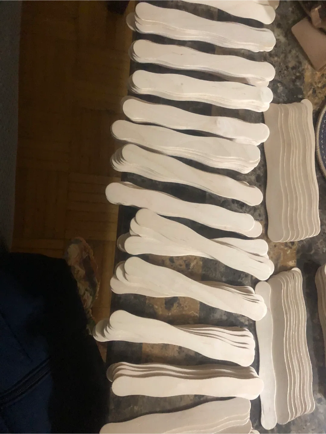 160 pcs - Natural Wood Wavy Craft Sticks ! image indicator(2)