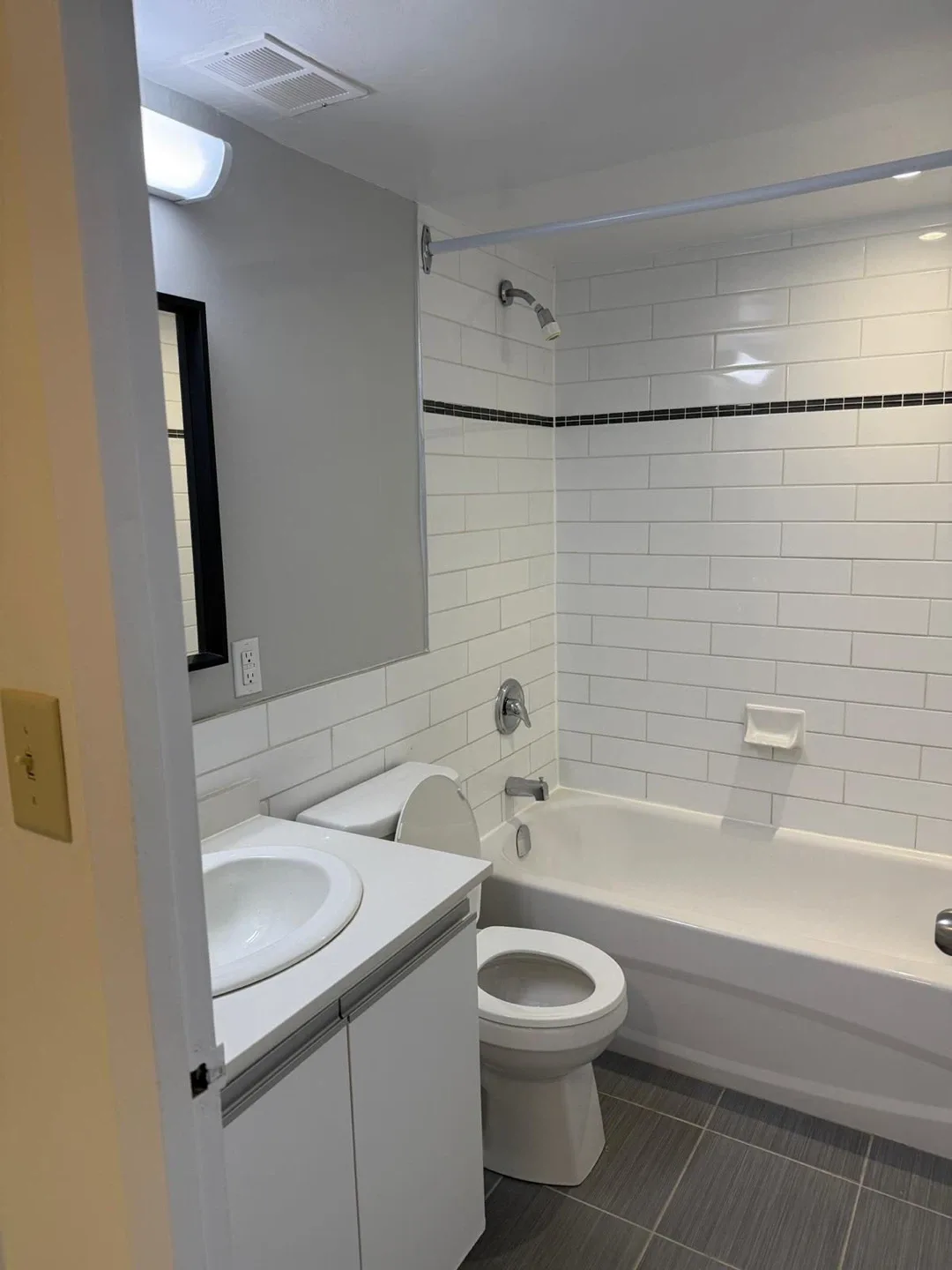 Room for rent in sharing