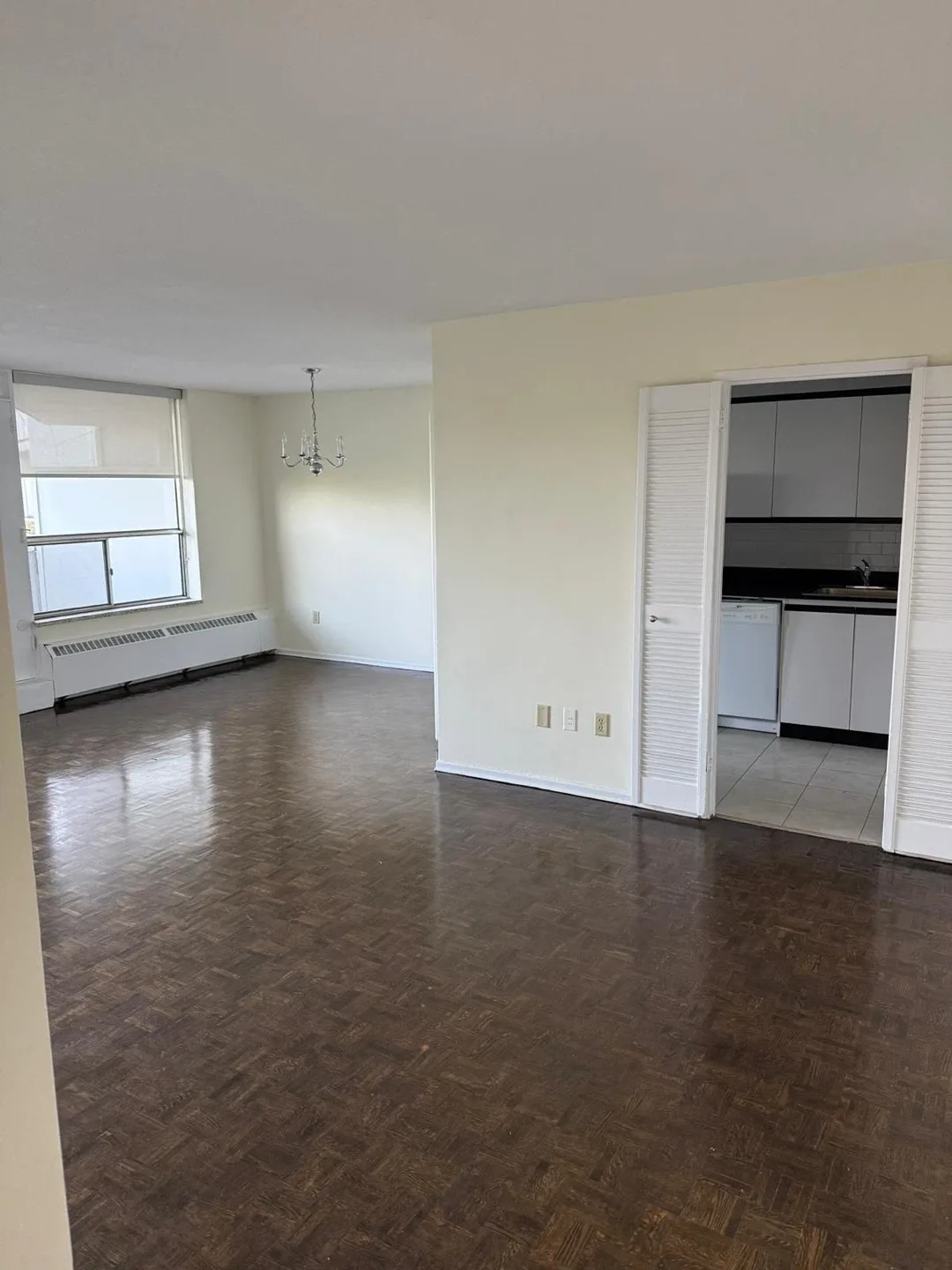 Room for rent in sharing image indicator(8)