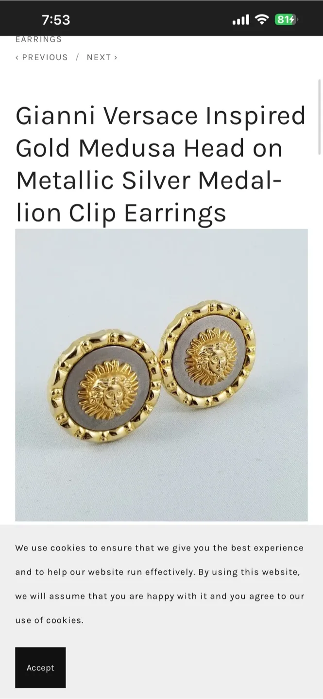 Vintage Gold Medusa Clip On Earrings image indicator(4)