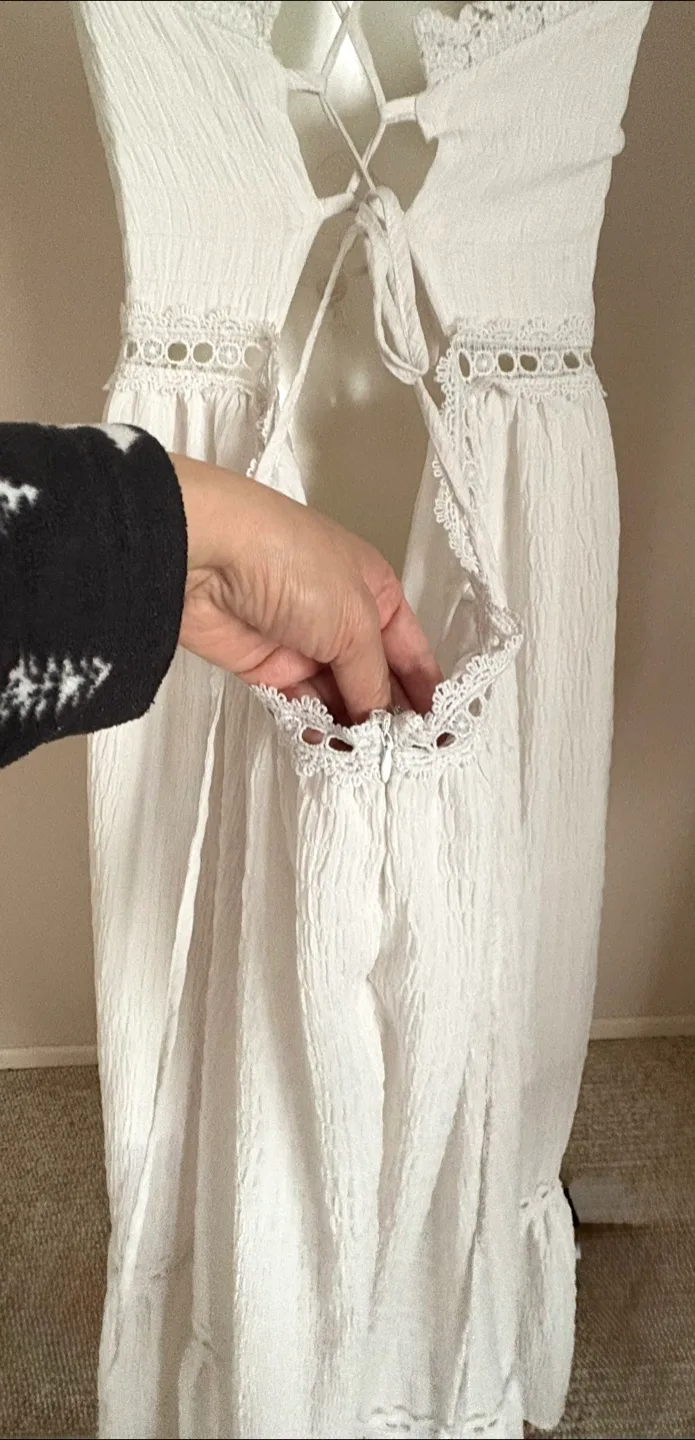 Shein Curve White Dress - Size 1XL image indicator(3)