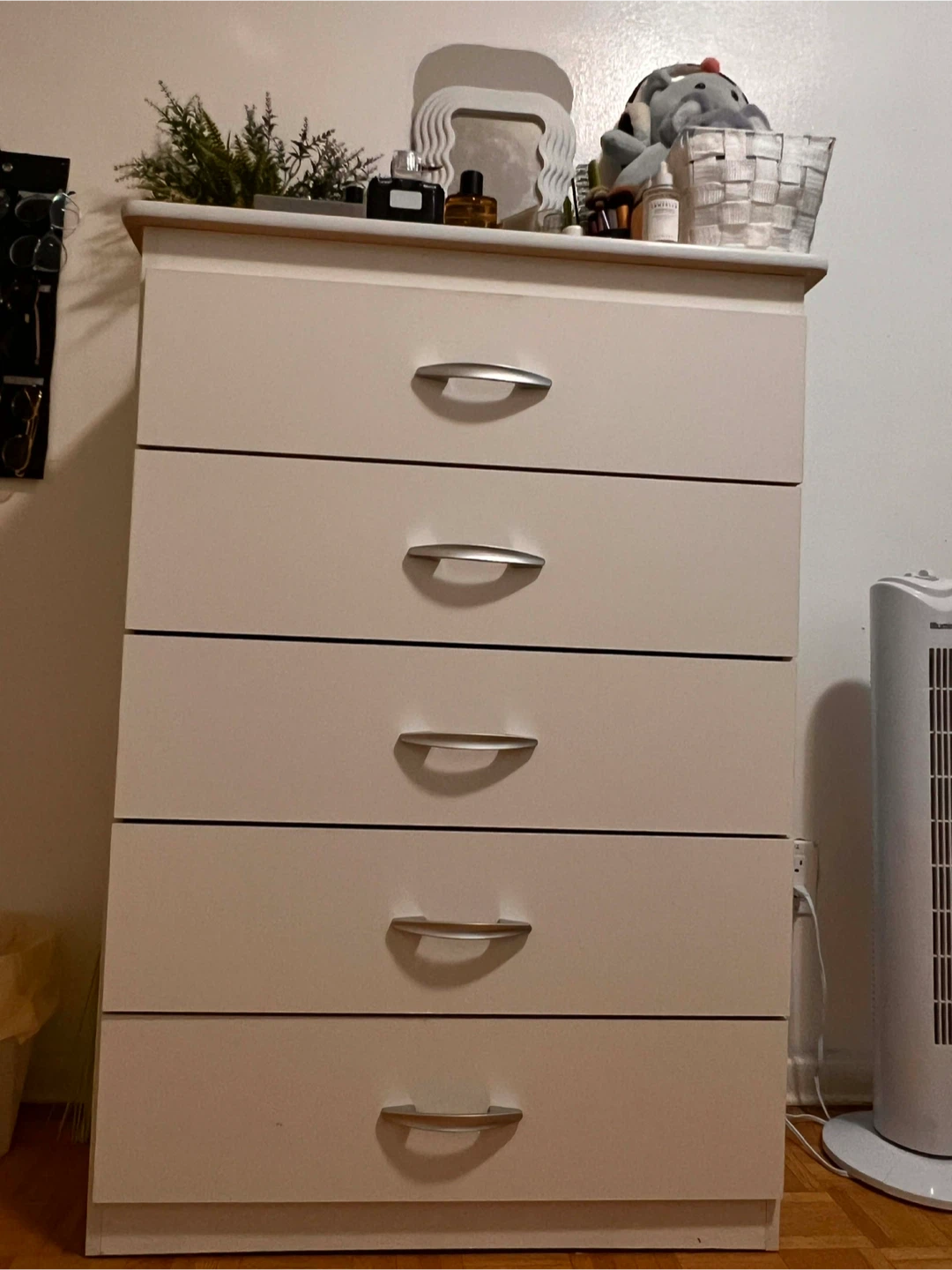 White 5-Drawer Dresser - photo 2