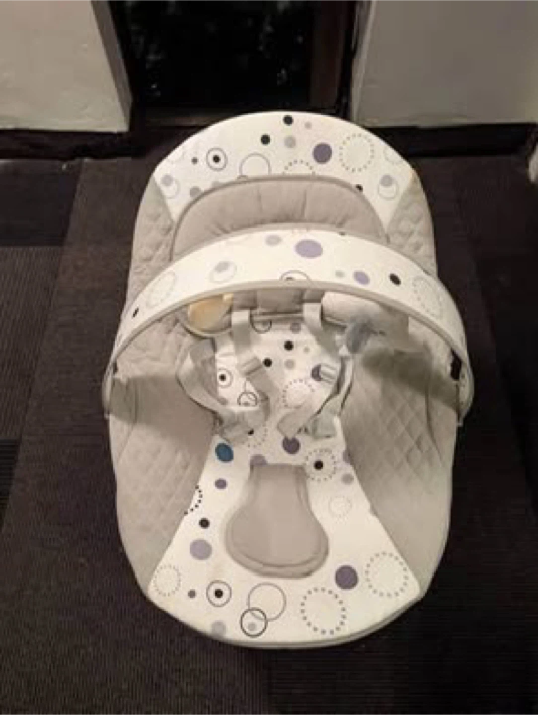 Vavasoo electric swing. Used for 2months