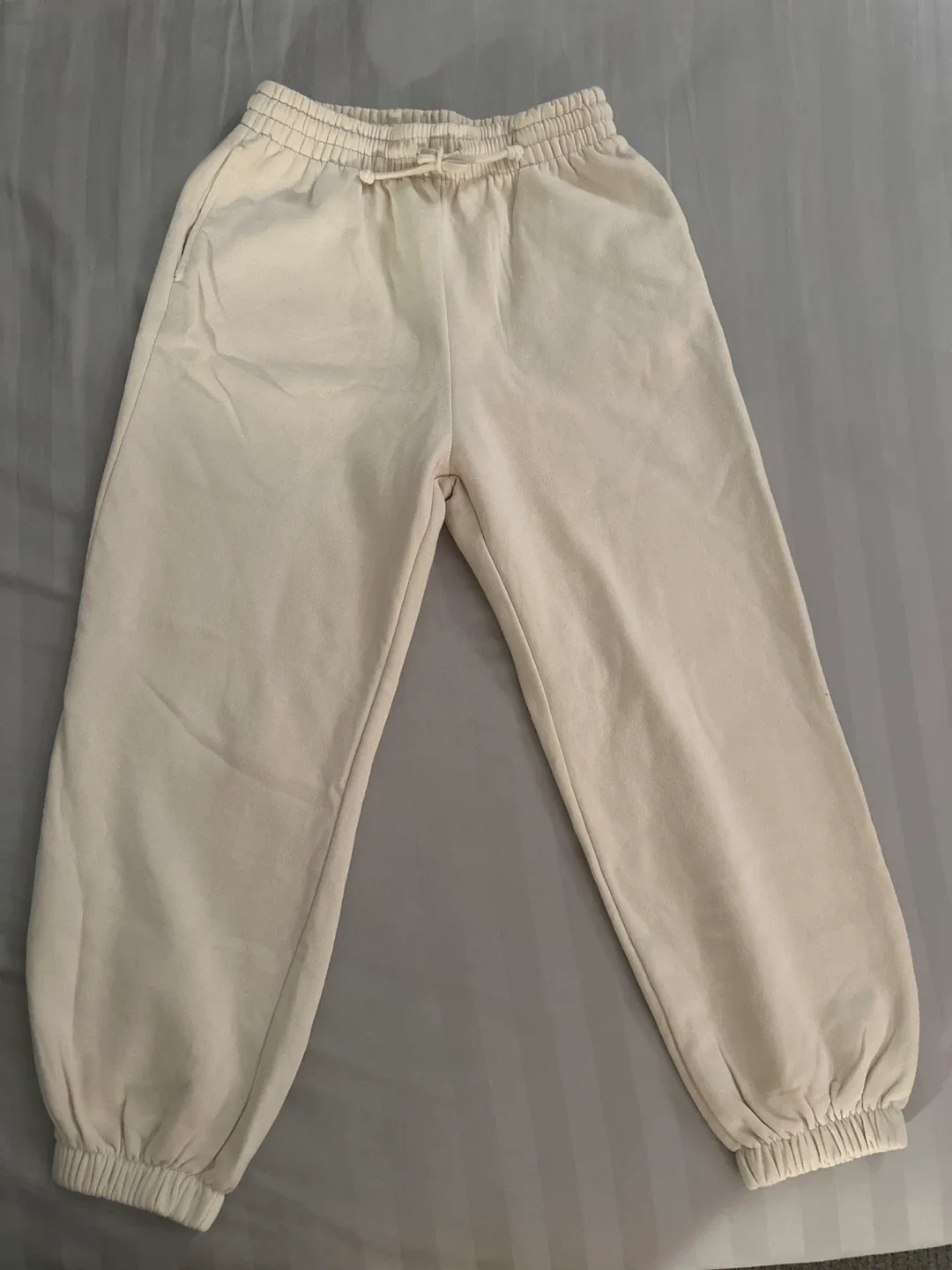 Zara Cream Joggers - M