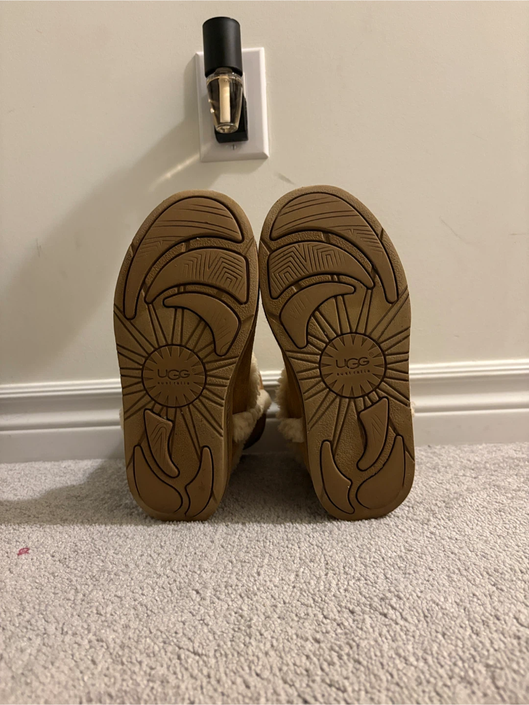 UGG Australia Classic Short Boots - Size 6