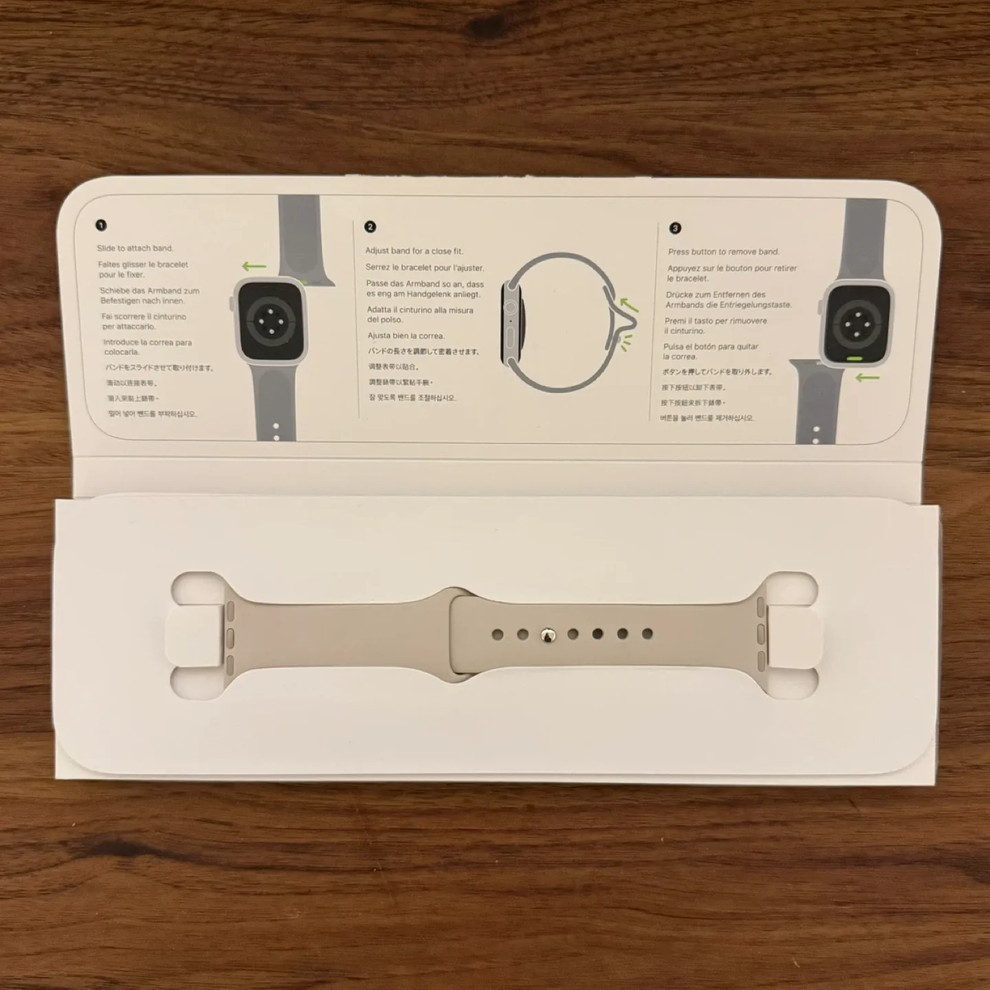 Apple Watch 41mm Starlight Sport Band - New image indicator(3)