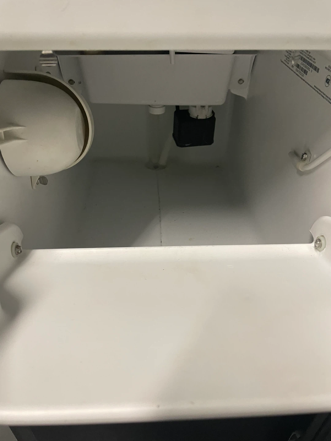 Jenn-Air Rise 15" Ice Maker - Stainless Steel - photo 5