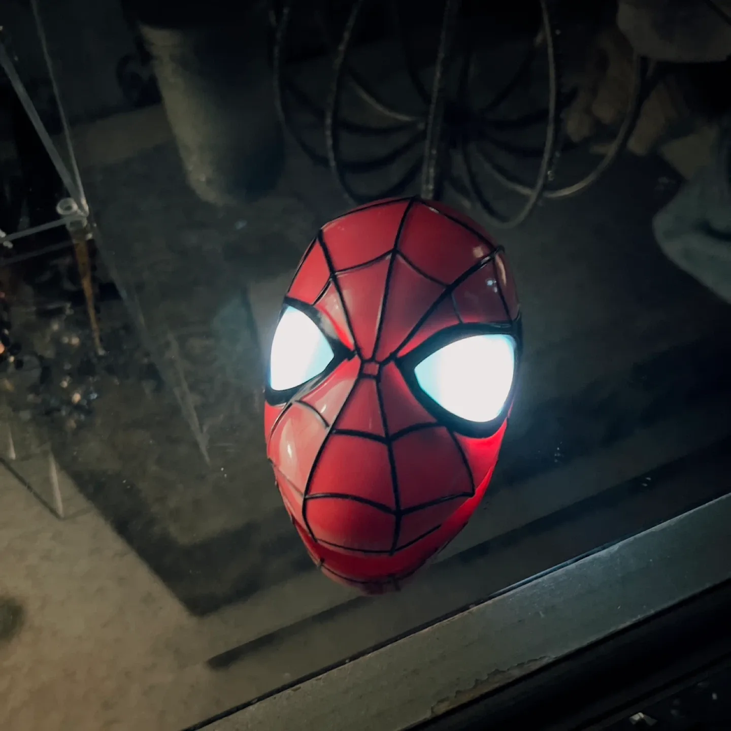Spider-Man Light-Up Mask