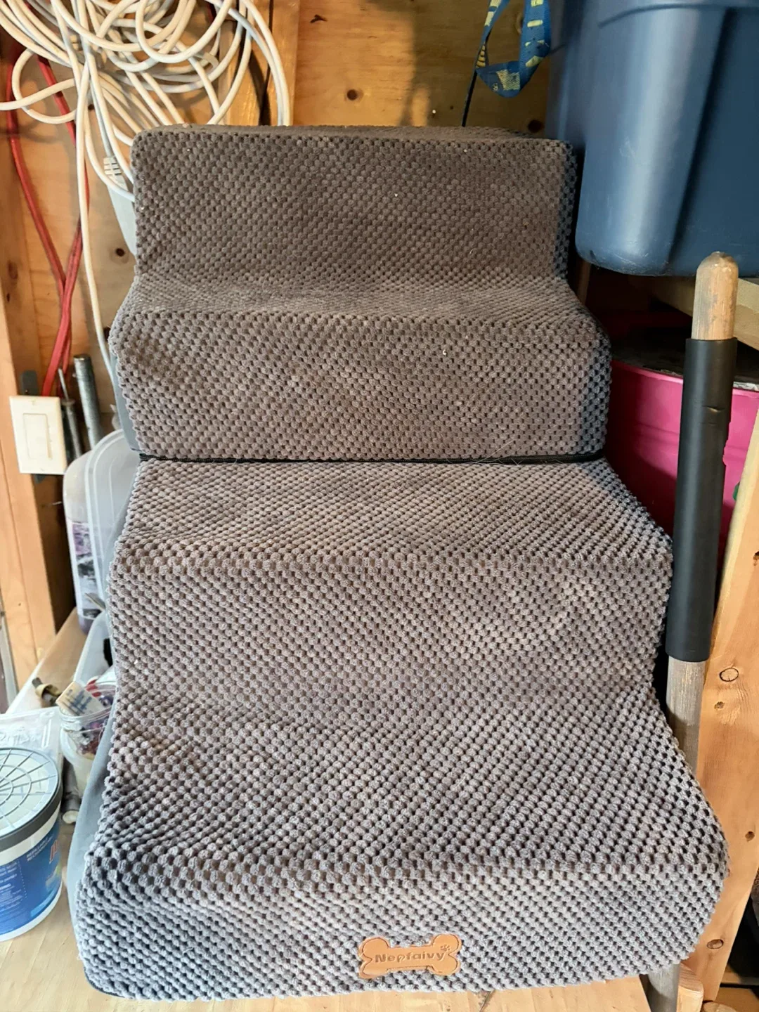 Nepfaivy Pet Stairs - Great Condition! image indicator(2)