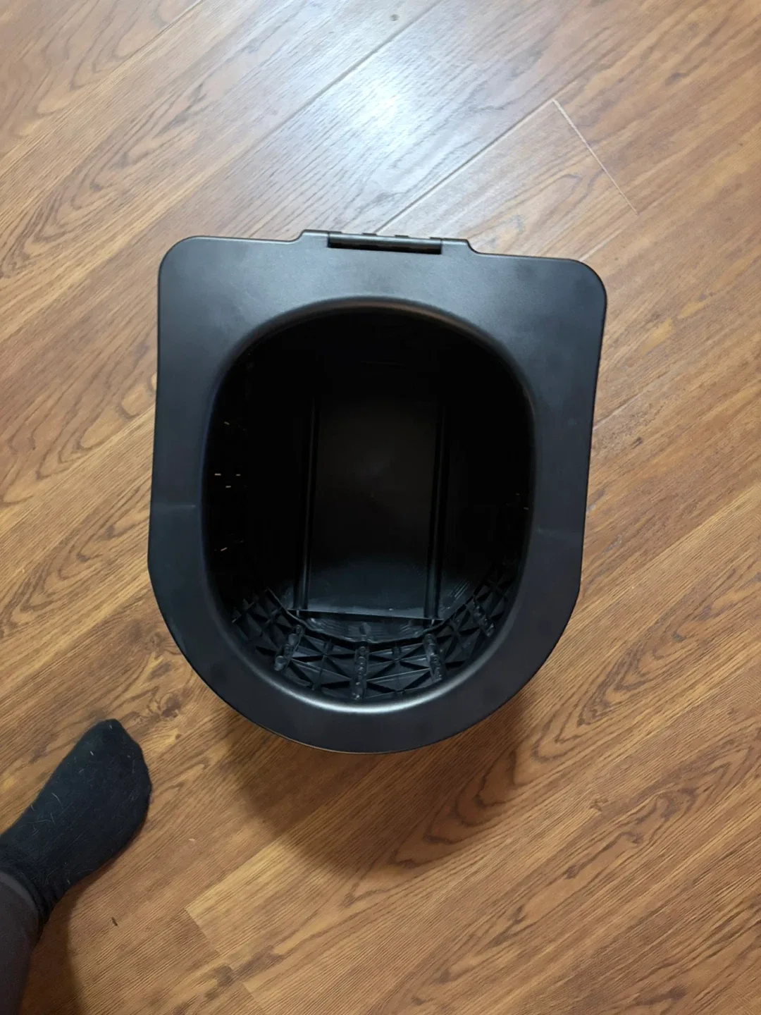 Portable Folding Toilet - Black image indicator(2)