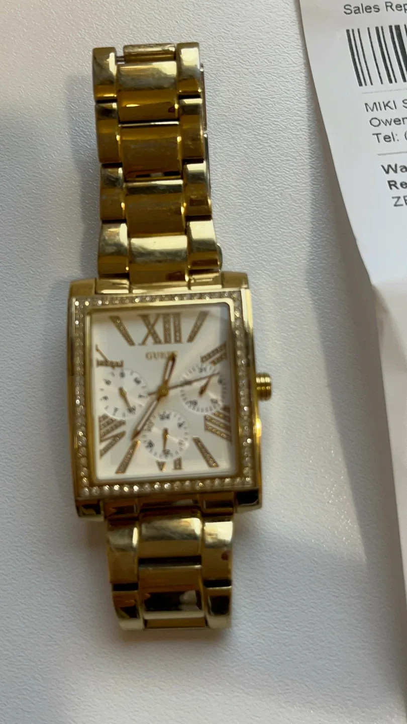Guess Ladies Gold Watch image indicator(9)