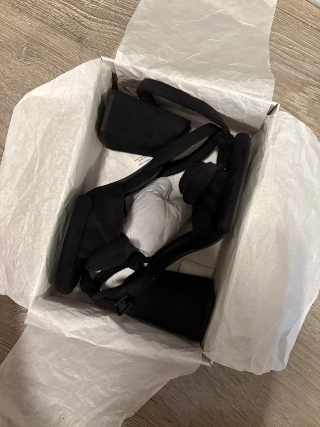 Charles & Keith Black Bow Heels - photo 5