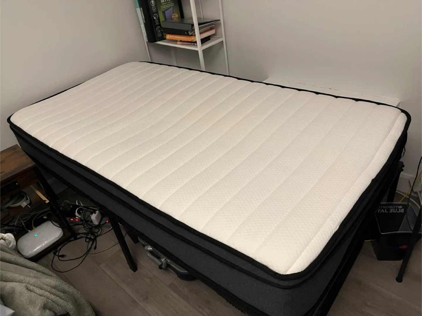 #cleanout Dunlu Furniture Twin Size Mattress image indicator(2)