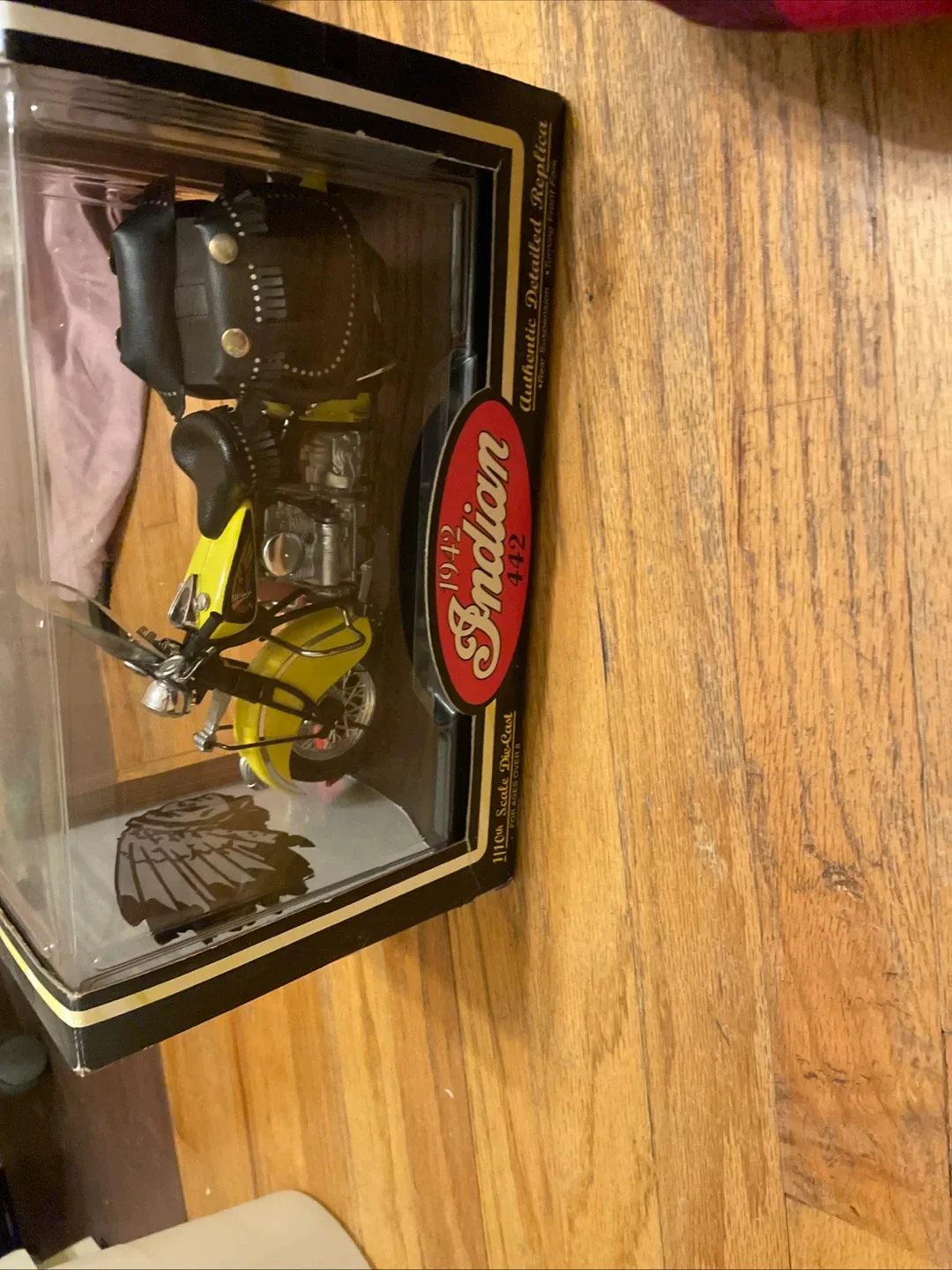 Tootsietoy 1942 Indian 442 Die-Cast Replica 1/10 Scale