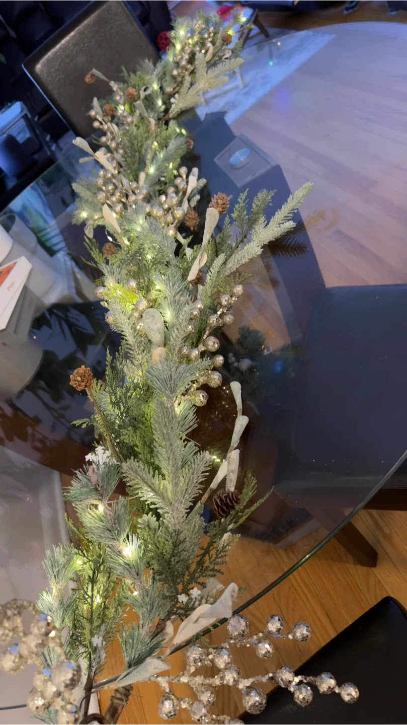 Christmas Garland with Lights 65” image indicator(2)