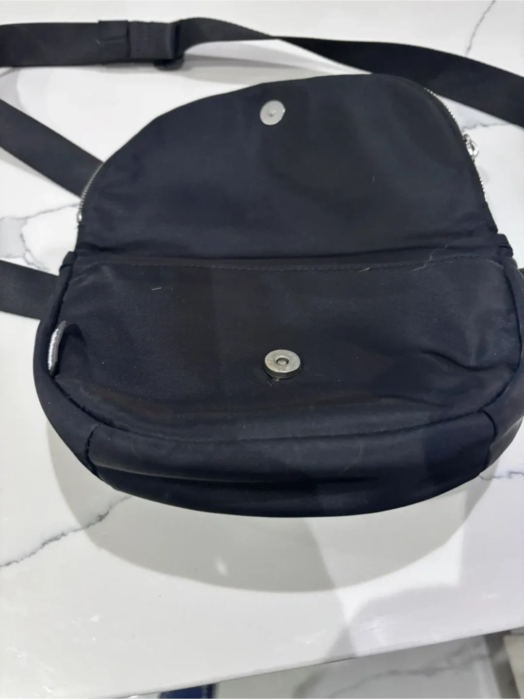 Lululemon Black Belt Bag image indicator(2)