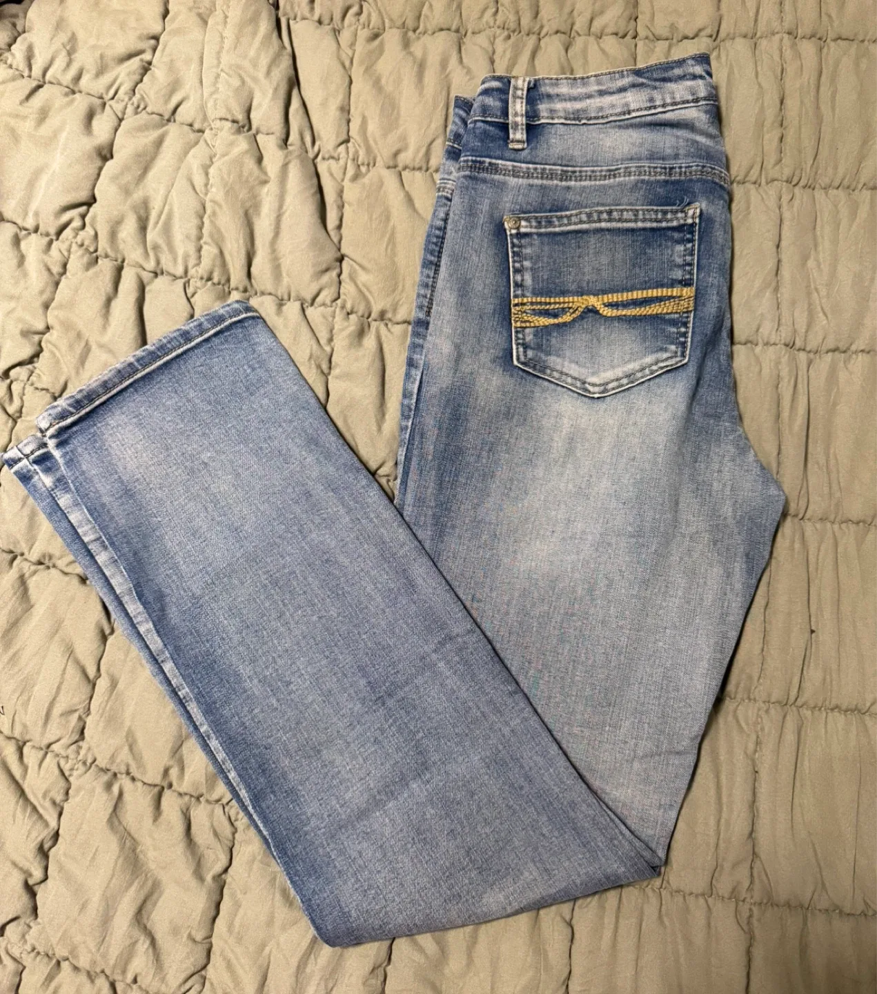 Low Waisted Jeans