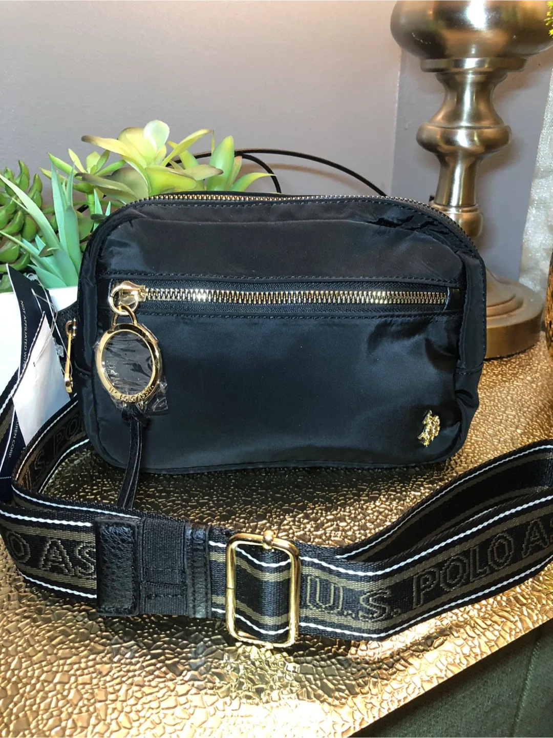 U.S. Polo Assn. Vaquera Black Belt Bag - New with Tags! image indicator(7)