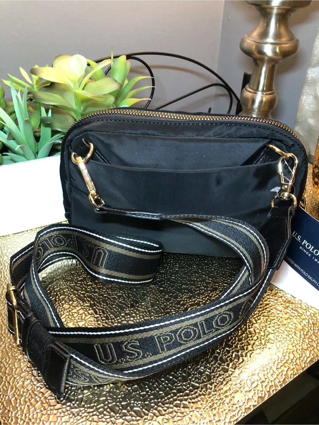 U.S. Polo Assn. Vaquera Black Belt Bag - New with Tags! image indicator(6)