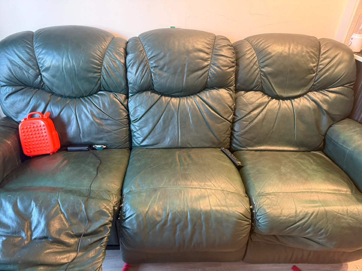 Green Leather Reclining Sofa