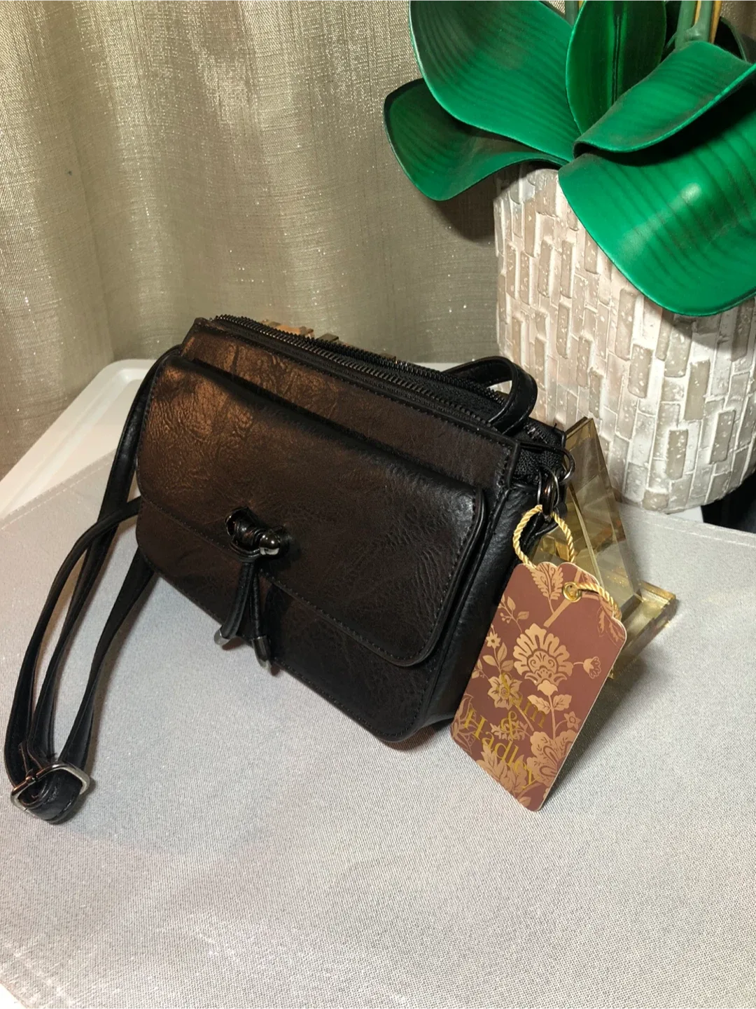 Sam Hart Black Crossbody Bag image indicator(4)
