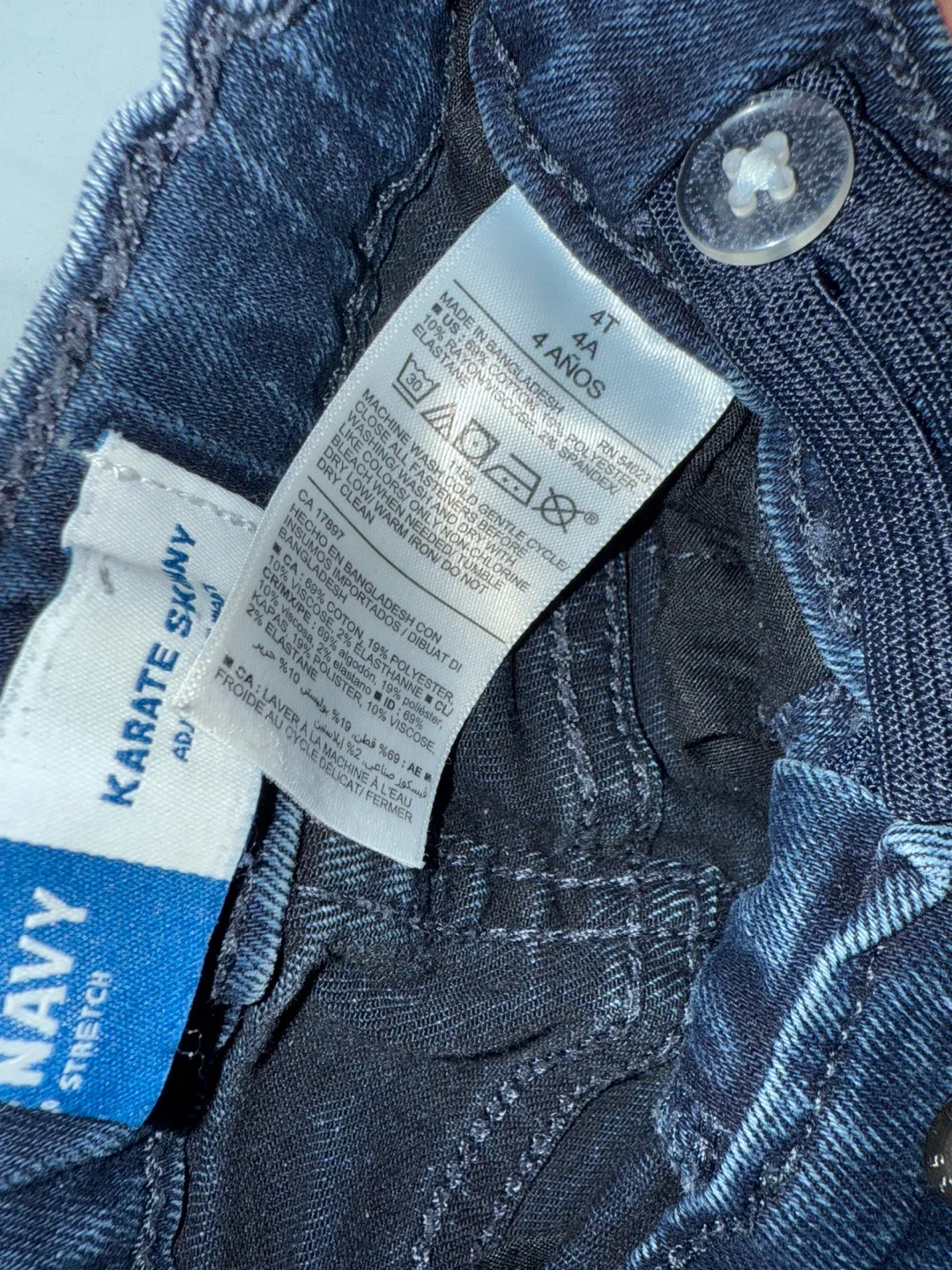 36 pieces  The Children's Place Jeans - Size 5T 4–6 image indicator(4)