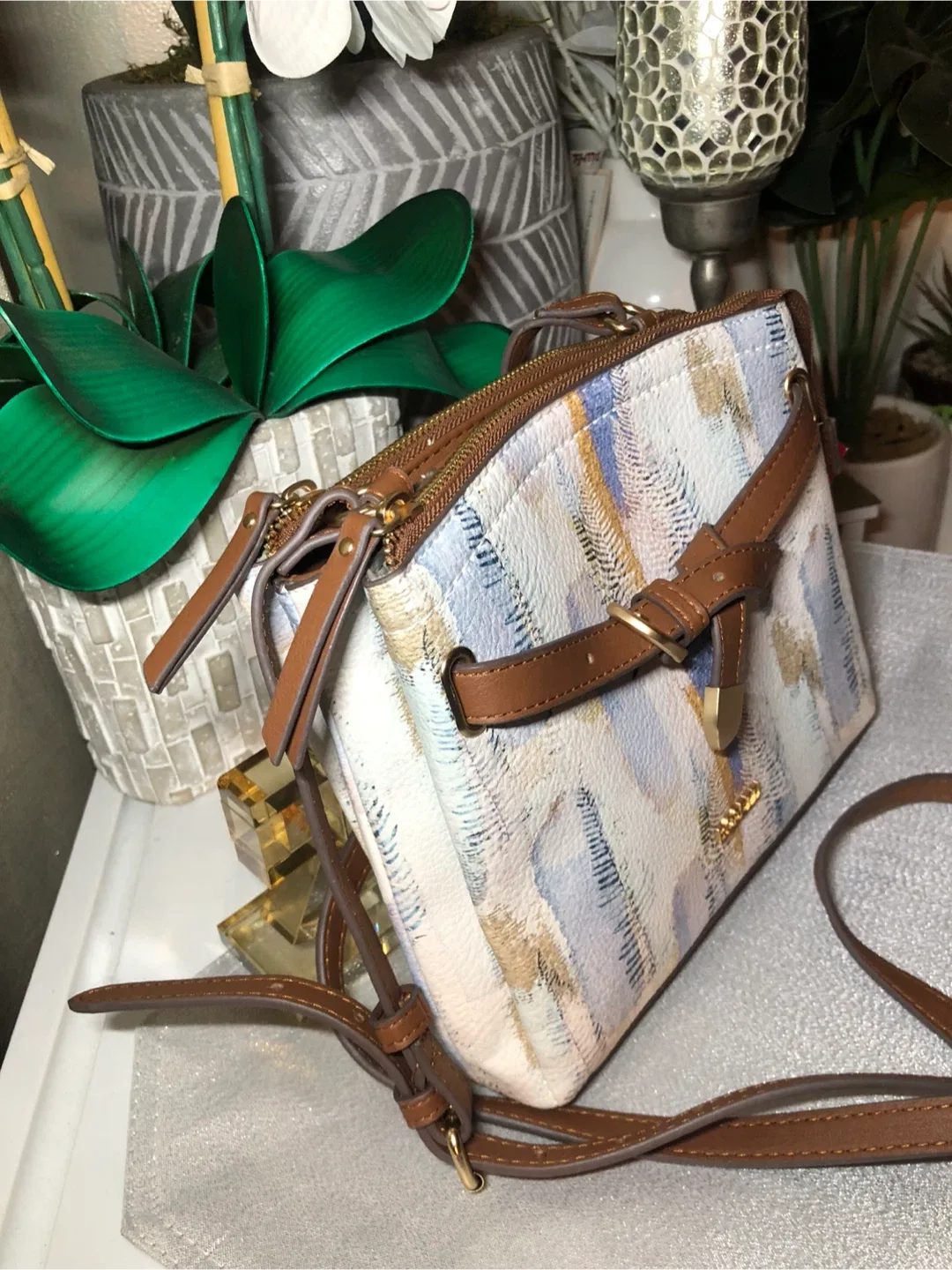 Rosetti Crossbody Bag - Stylish & Functional image indicator(6)