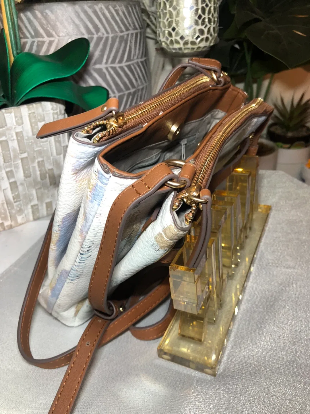 Rosetti Crossbody Bag - Stylish & Functional image indicator(5)