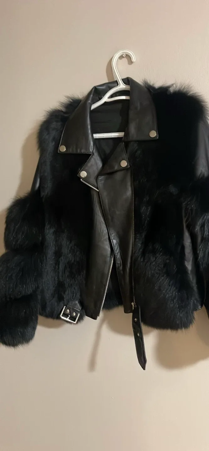 Black Leather & Fur Jacket image indicator(3)