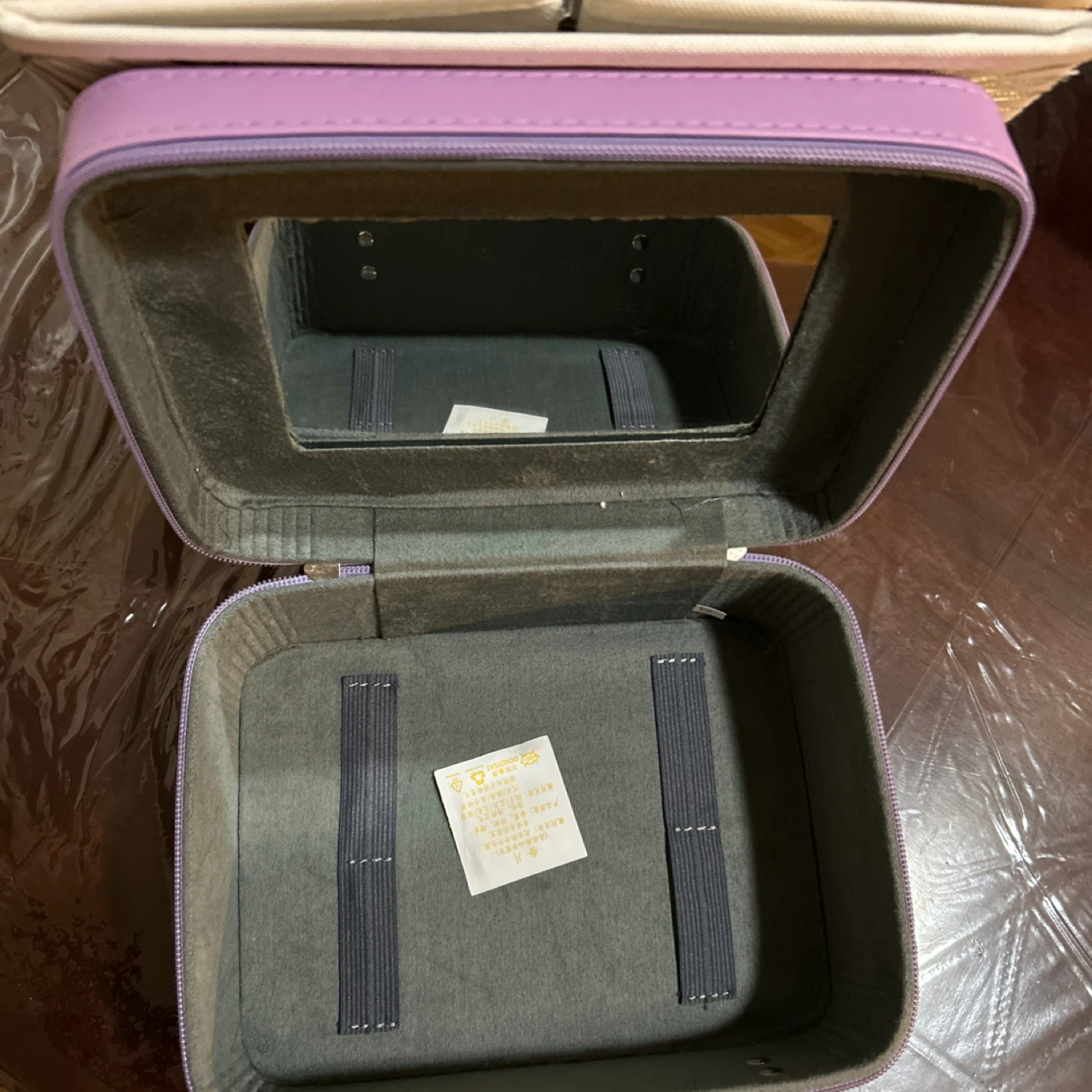 Hello Kitty Purple Makeup Suitcase - photo 5