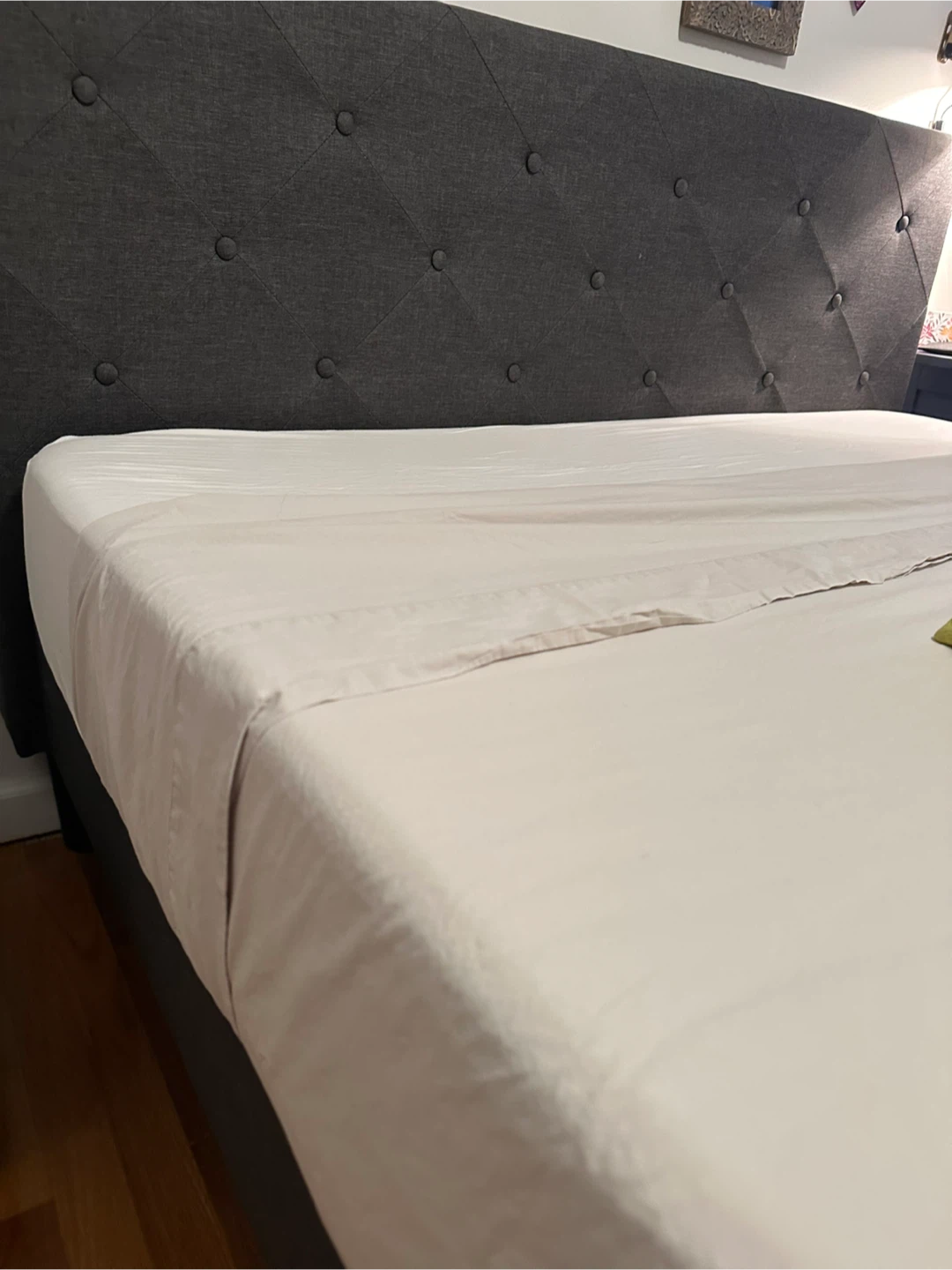 Queen Size Bed Frame - Mint Condition! - photo 2