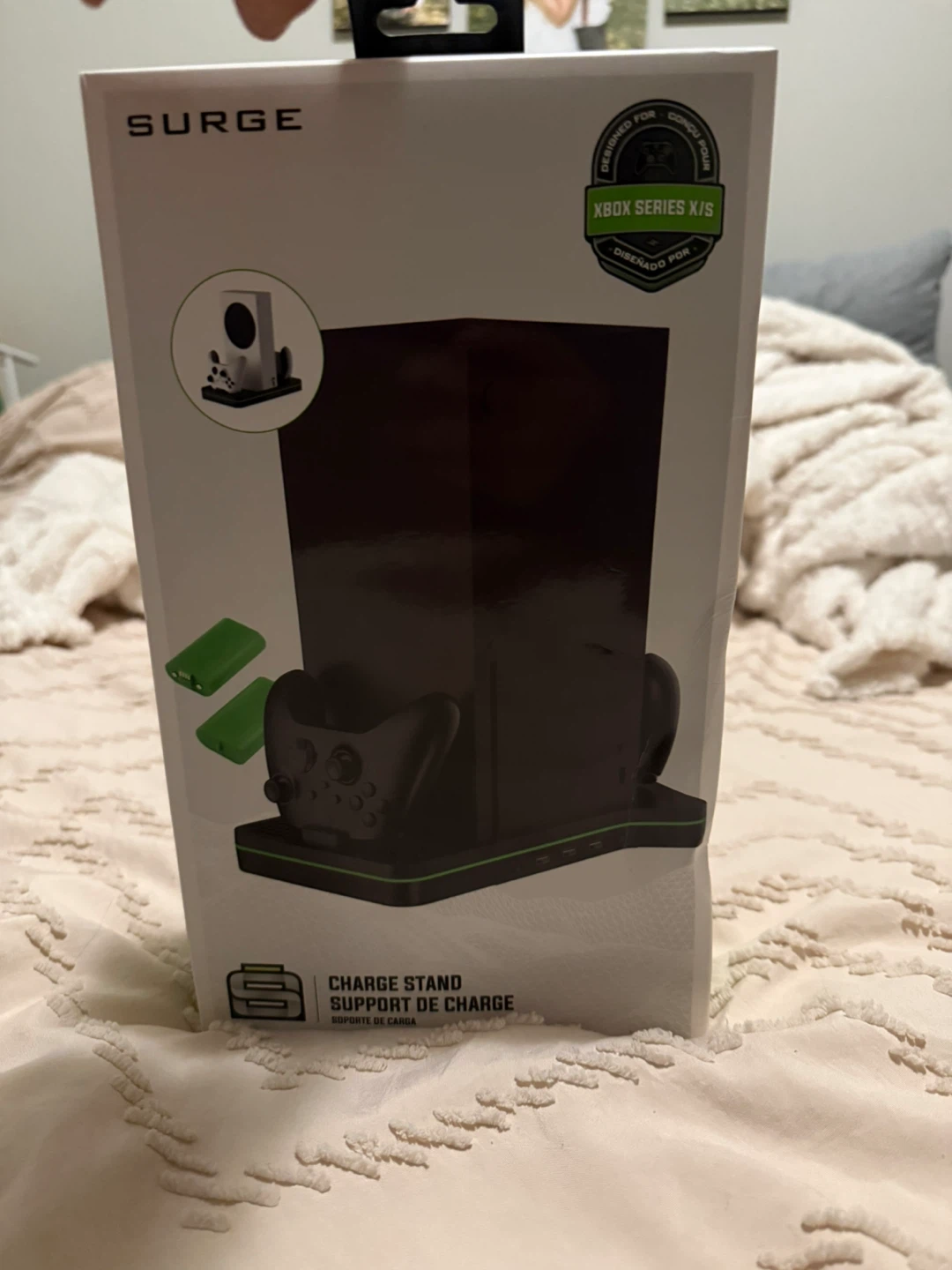 Xbox one S package. - photo 3