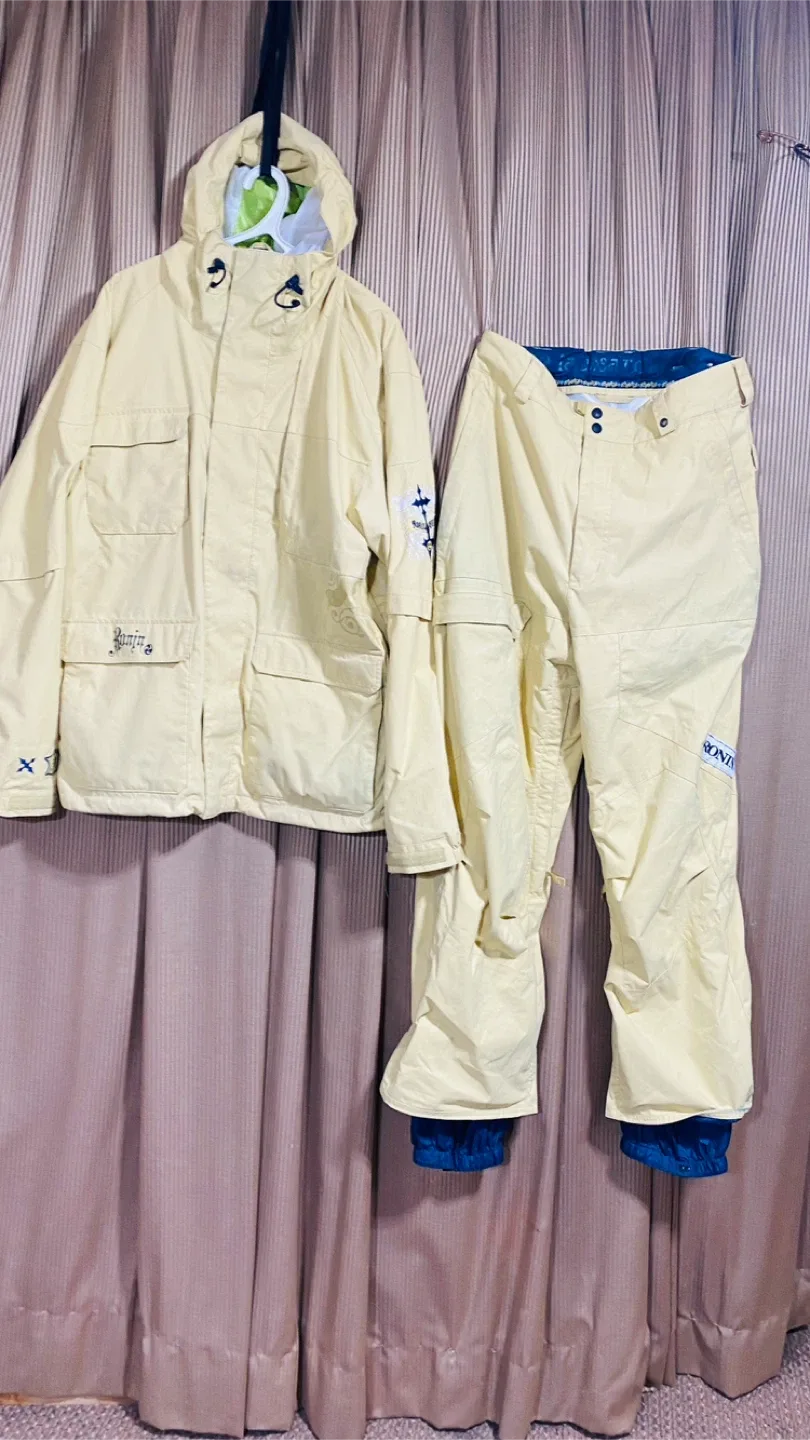 Burton Ronin Snowboard Suit - Size M image indicator(2)