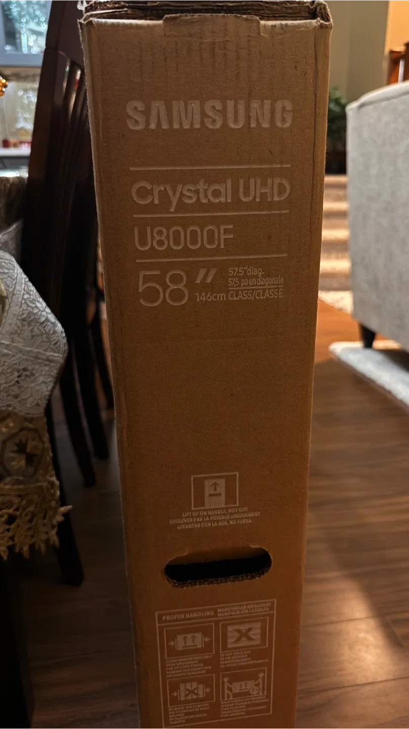 Samsung Crystal UHD U8000F 58 inch TV