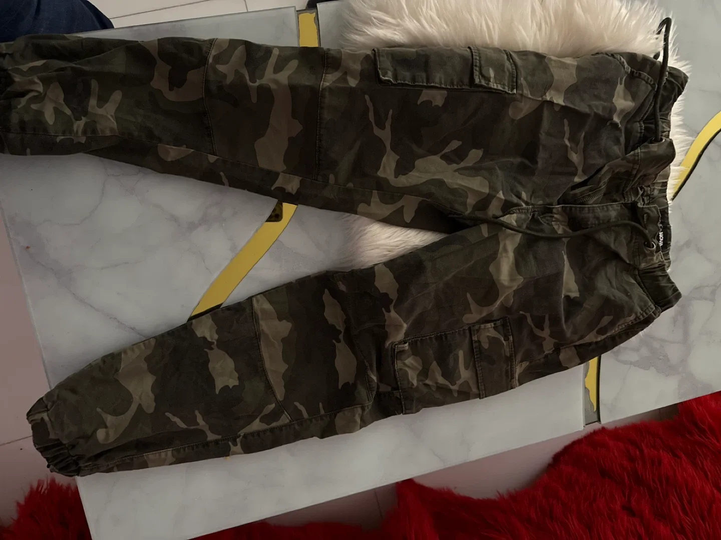 includes everything Old Navy Red Plaid Puffer Jacket - Size L image indicator(4)