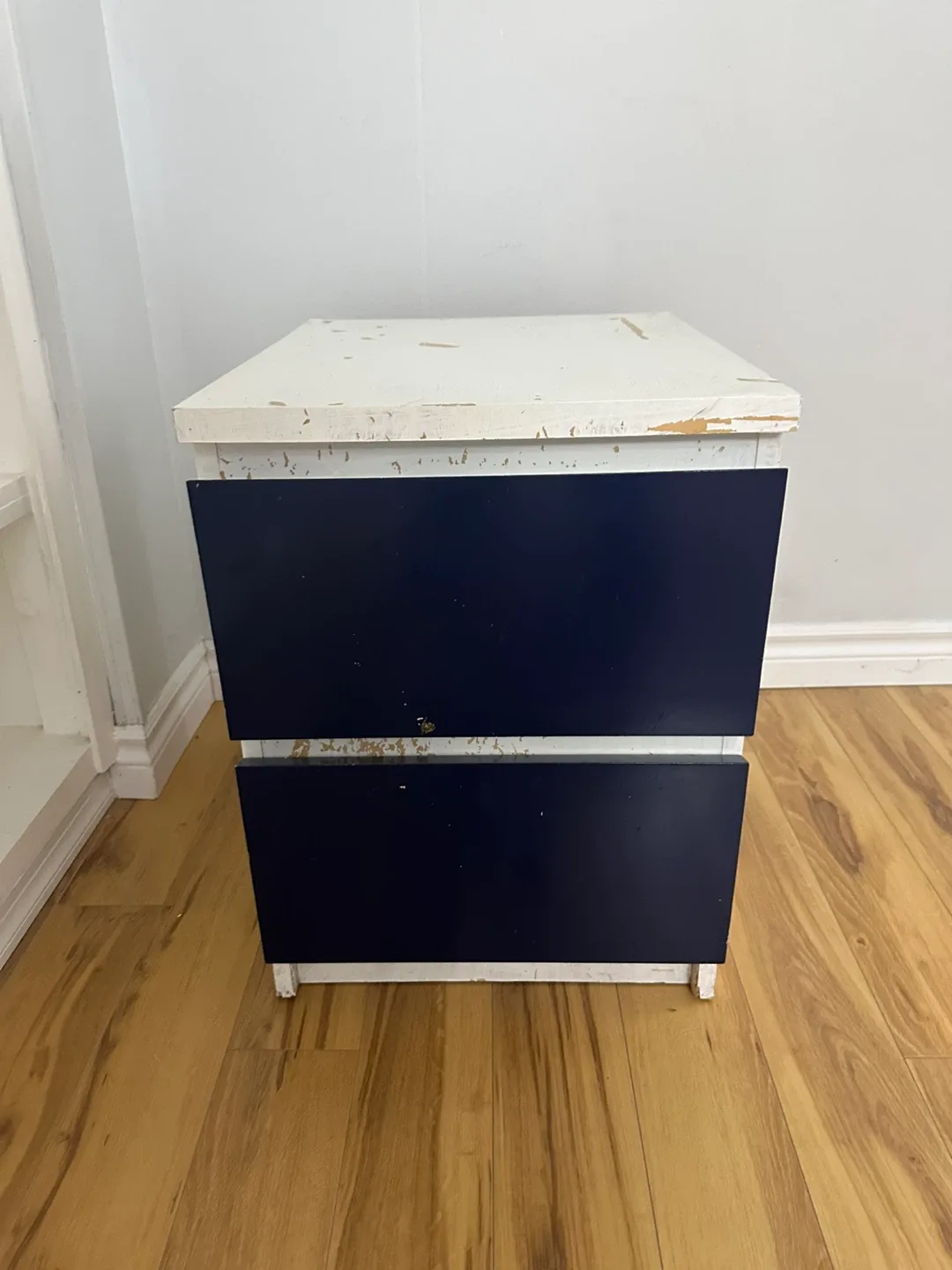 White & Navy 2-Drawer Side Table
