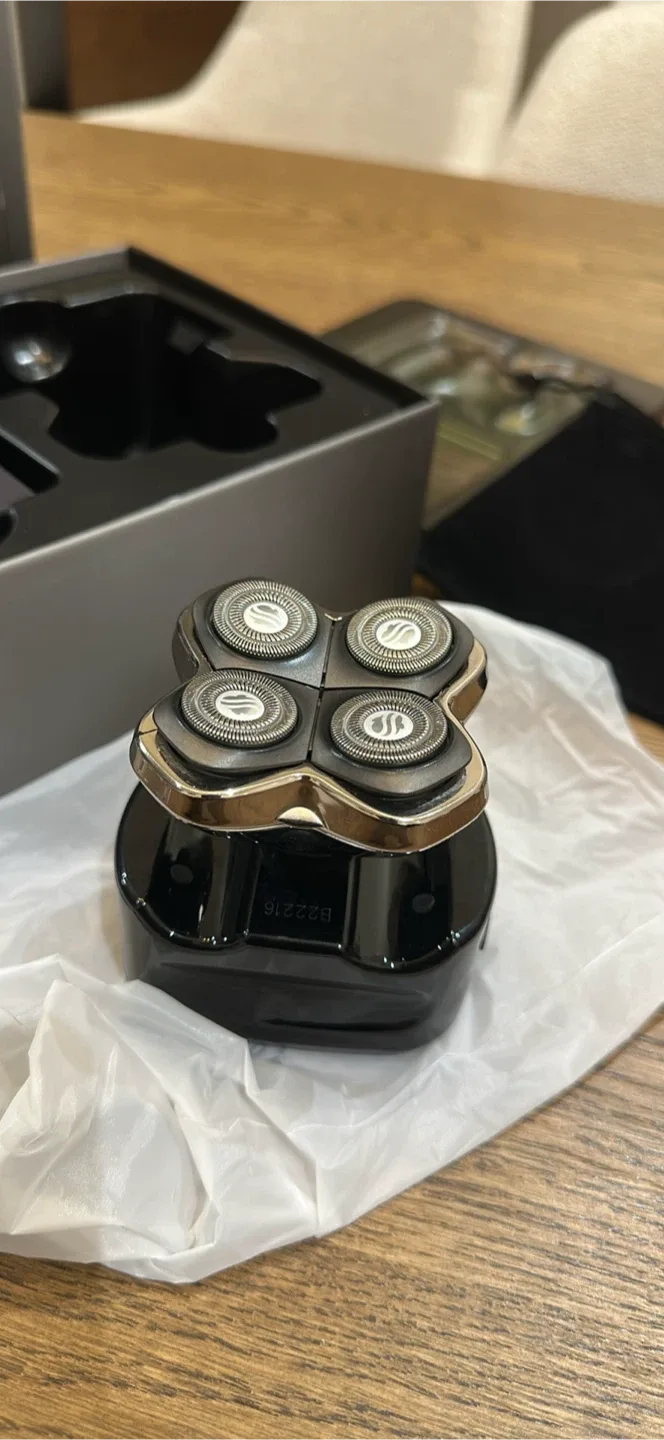 Pitbull Gold PRO Electric Head and Face Shaver image indicator(4)