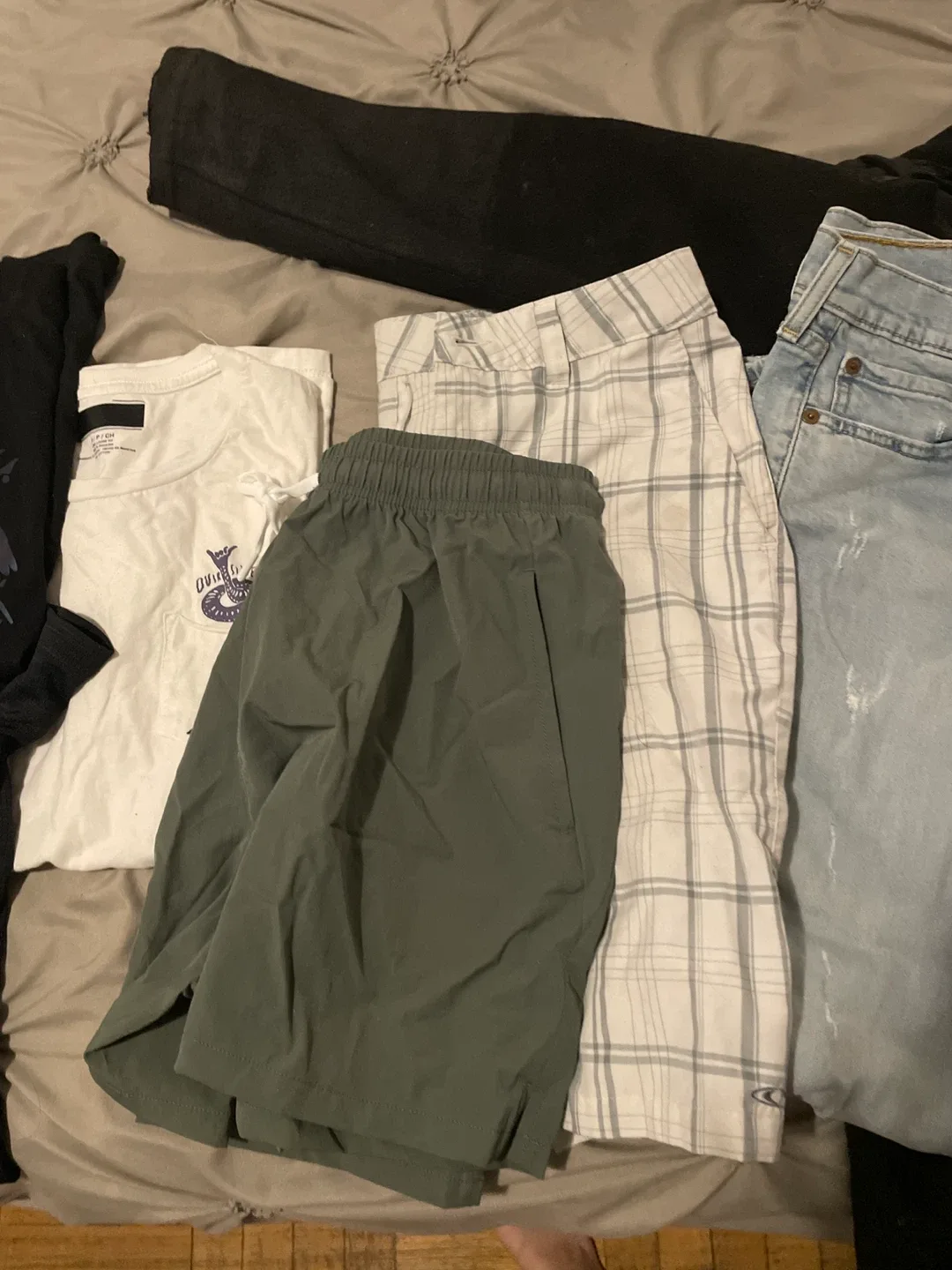 Men's Clothing Bundle - Jeans, Shorts, Shirts, Coat image indicator(3)